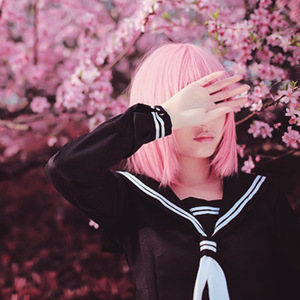 美女直播扒开大腿给你看BB
